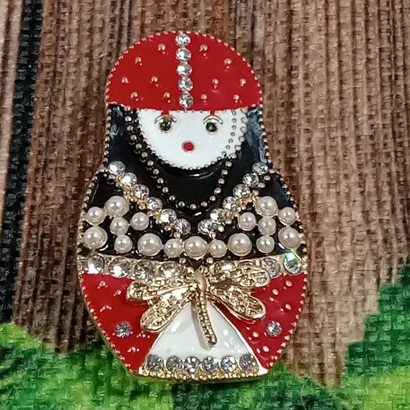 Lady Matryoshka Doll Style PIN Brooch Rhinestone Enamel Dragonfly Golden Pearly - Picture 2 of 7